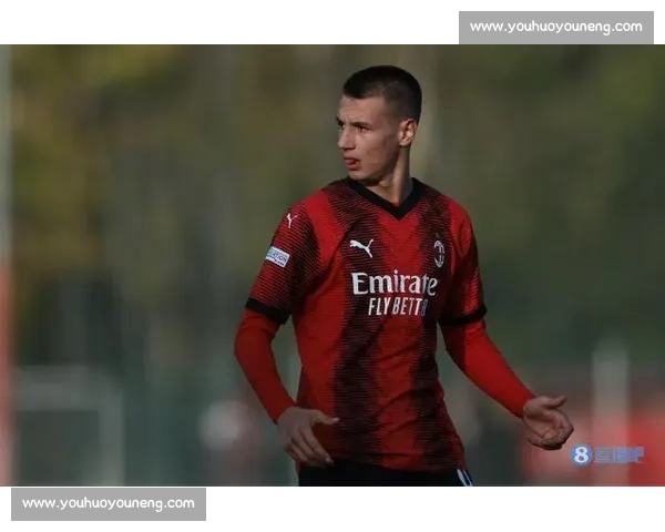 米兰锁定日本新星卡马达至 2028 年，外租计划加速成长